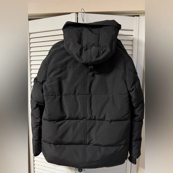 Canada goose NWT